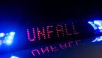 unfall am stauende: mehrere verletzte bei unfall auf der a14
