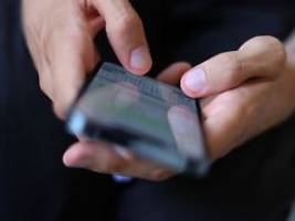 scheinbar harmloser flirt: ermittler zählen tausende nacktfoto-erpressungen