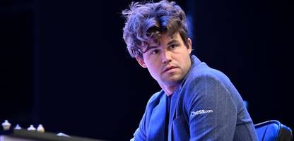 Schach: Superstar Magnus Carlsen tritt doch bei WM an – in Jeans