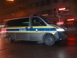 neujahrsnacht in münchen: antisemitische randalierer greifen polizei an