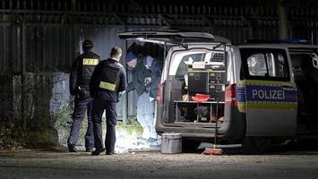 Explosion nahe Berliner Polizeistation – zwei Polizisten verletzt