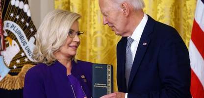 Joe Biden ehrt Trump-Kritikerin Liz Cheney – aber begnadigt er sie auch vorsorglich?