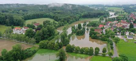 Hitzerekord trotz viel Regen: Grafiken zeigen, wie ungewöhnlich das Wetter in Augsburg 2024 war