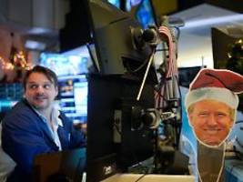 spekulationen um einfuhrzölle: trump sorgt für auf und ab an der wall street