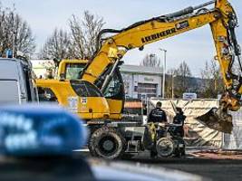 Auch Streit mit Ex-Arbeitgeber: Baggerfahrer wütete kurz nach Trennung von Ehefrau