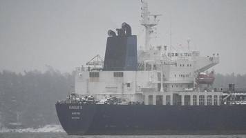 Kabelschäden in der Ostsee: Anker des verdächtigen Öltankers nach Kabelschäden geborgen