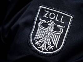 460 tafeln in drei koffern: hamburger zoll beschlagnahmt 90 kilo dubai-schokolade