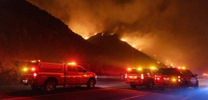 Waldbrände in Kalifornien: Drittes Feuer nahe Los Angeles ausgebrochen