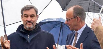 CSU-Klausur in Seeon: Wenn Friedrich Merz Markus Söder im Regen stehen lässt