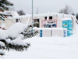 Schnee, Eis, Immobilie: Wintereinbruch: Baustelle proaktiv absichern