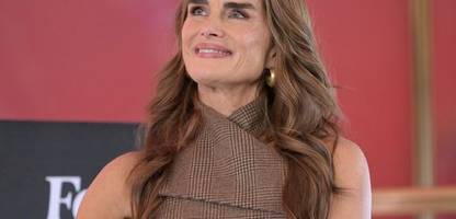 Brooke Shields erhebt Vorwürfe gegen Schönheitschirurgen