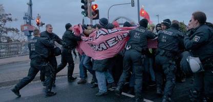 AfD: Demonstranten wollten Parteitag verhindern – Warum das nicht gelang