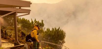 Los Angeles: Zahl der Todesopfer steigt – Feuer weiten sich erneut aus