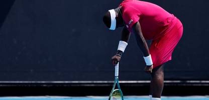 Australian Open: Frances Tiafoe übergibt sich auf dem Platz, Coco Gauff ist weiter