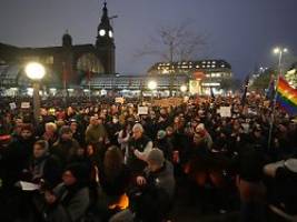 SPD und CDU kritisieren AfD: Tausende protestieren in Hamburg gegen Auftritt von Alice Weidel