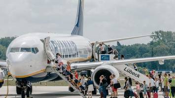 flughafen hamburg: warum ryanair routen nach lübeck verlagert