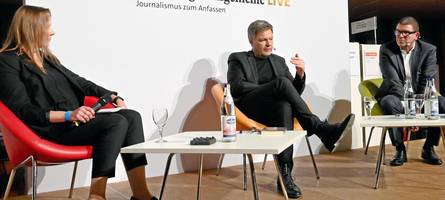 Robert Habeck in Augsburg: Das Interview im Video zum Nachschauen