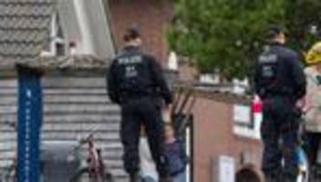 olg-entscheidung: schüsse in zingst - angeklagter bleibt auf freiem fuß