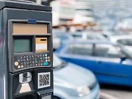 An Parkautomaten und Ladesäulen: Verbraucherschützer warnen Autofahrer vor QR-Code-Betrug