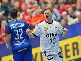 wm-viertelfinale praktisch klar: deutsche handballer nehmen italien im endspiel auseinander