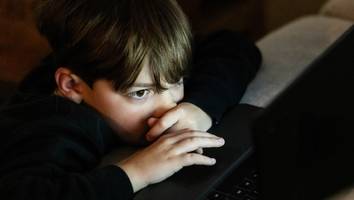 mediensucht-experte florian buschmann - unkontrollierter zugang zu pornografie - wie eltern ihre kinder schützen können