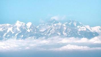 höher als der mount everest: forscher entdecken zwei unbekannte berge