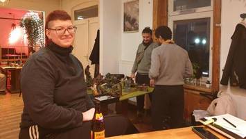 gewalt, alkohol, drogen ade – café flop zeigt sich familiär