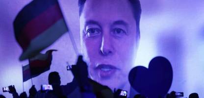 Elon Musk bei AfD-Wahlkampfauftakt in Halle (Saale) zugeschaltet