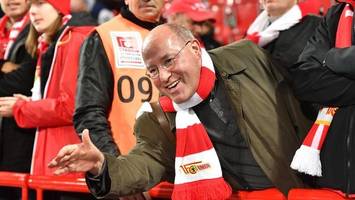 passiv bekifft am millerntor: wieso gregor gysi st. pauli schätzt