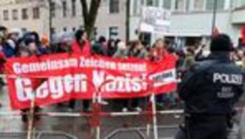 proteste gegen afd: proteste gegen afd-chef chrupalla in hamburg