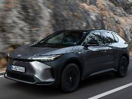 stromer ohne echte Überzeugung: toyota bz4x - das erste elektroauto der japaner