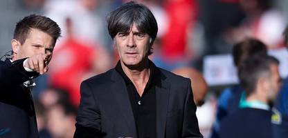 joachim löw: ex-bundestrainer sorgt sich um die demokratie