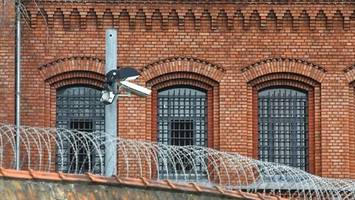 berliner clangröße soll affäre mit justizmitarbeiterin gehabt haben
