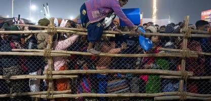 Indien: Massenpanik bei Maha Kumbh Mela – Dutzende Tote