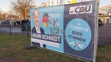 Wahlplakate zerstören? Diese harten Strafen drohen Tätern