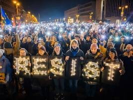 Demonstrationen: Zehntausende protestieren gegen Union und AfD