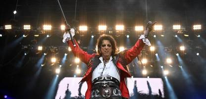 Alice Cooper: »Man muss nicht high sein, um ein Rocker zu sein«