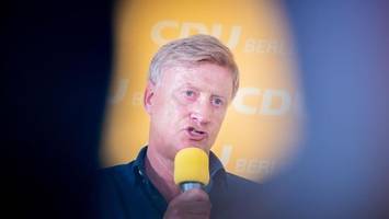 Ole von Beust stellt sich gegen Merkel und stützt Merz