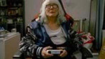 silver gamer: sie will nicht sterben, sie will spielen