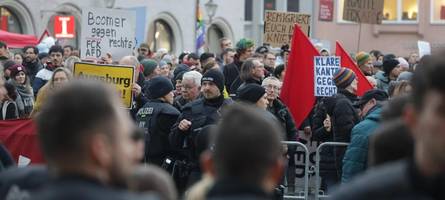 Nach Migrations-Abstimmung: Fridays for future plant Demo auf Augsburger Rathausplatz