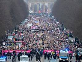 Friedman nimmt CDU in Schutz: 160.000 protestieren in Berlin gegen Kurs der Union