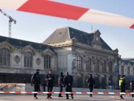 Mann drohte mit Waffenattrappe: Polizei erschießt Syrer in Pariser Bahnhof