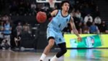basketball-eurocup: hamburger basketballer feiern erfolgreichen abschluss