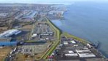 cuxhaven: baubeginn für neue liegeplätze im offshore-industrie-zentrum
