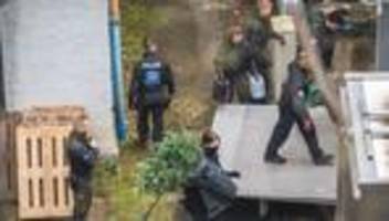 drogenbande: haft- und bewährungsstrafen wegen cannabis-handels