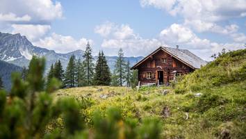 Deutschlands höchstes Appartement - Für 1,5 Millionen Euro: Luxuswohnung auf 1700 Metern Höhe in Bayern jetzt zu kaufen