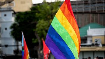 - trans-frau tritt riesige klagewelle los und kassiert mit perfider masche ab