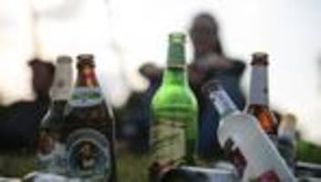 alkoholkonsum: krankenkasse meldet starken rückgang jugendlicher rauschtrinker