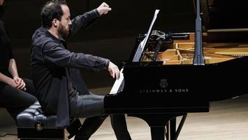 levit, brahms und beethoven: mit beiden händen hinein ins risiko