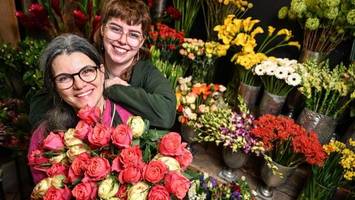 sträuße am valentinstag: eine blume bleibt beliebt bei verliebten